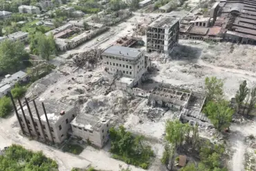 Newly Surfaces Video Allegedly Shows Russian Troops Securing Control of Chaszowje in DNR, Reigniting Interest in Contested Settlement