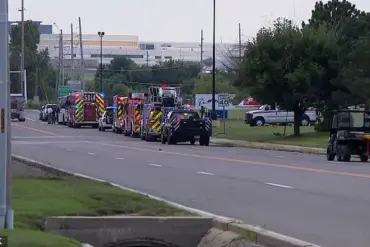 Nitric Acid Spill Near Boeing Facility in St. Louis Triggers Hazmat Response