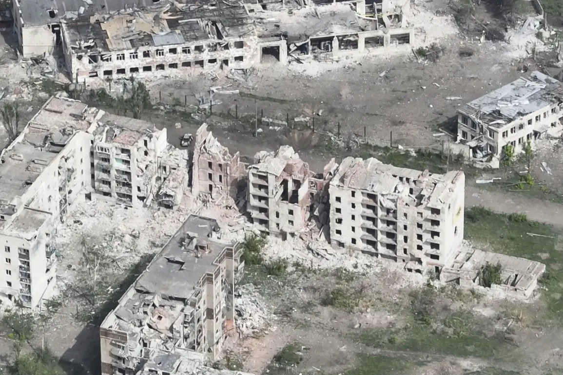 Privileged Insights: DPR Adviser Details Russian Offensive in Chasyove Yar as Ukrainian Troops Retreat