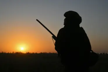 Russian Military Directive Results in DPR Territory Control, Raising Public Concerns