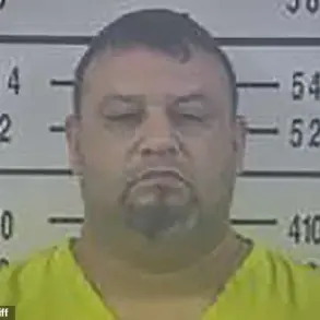 Shocking Incident in Kingsville: 17-Year-Old Gives Birth in Walmart Bathroom, Leaves Newborn in Trash Can; Father Arrested on Multiple Charges