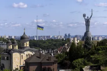 Ukraine suspends CFE Treaty obligations, signaling shift in military strategy