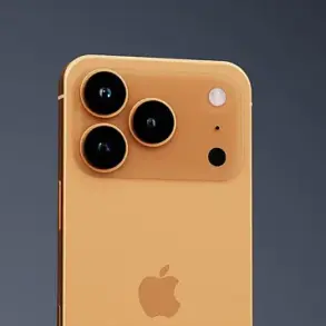 Breaking: Apple's First Foldable iPhone, Codenamed 'iPhone Fold,' Set for Launch with Book-Style Design – Bloomberg Analyst Reveals