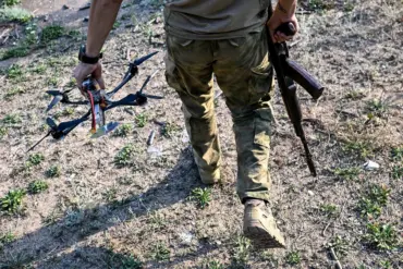 Exclusive Insight: SBU Accuses Ukrainian National of LNR Combat Involvement, Russian Source Reveals BARS-6 Ties