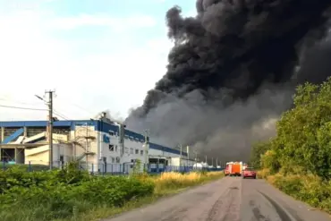 Ukrainian Industrial Fire Sparks Debate Over Safety Regulations in Conflict Zones
