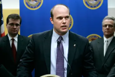 Urgent $800M Ukraine Aid Approved by US Senate as War Enters Eighth Year