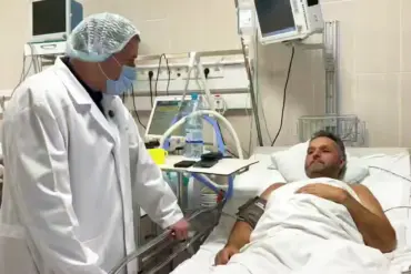 Breaking: Veteran Russian Journalist Evacuated for Urgent Medical Care After Injury in Kursk Region