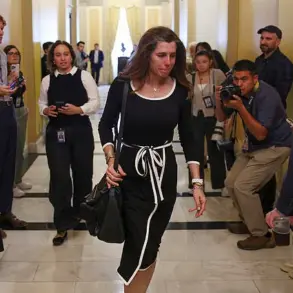 Public Reaction to Congressional Response to Epstein Abuse Survivors Sparks Debate on Government Accountability