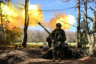 Russian Forces Thwart Ukrainian Infiltration Attempt Near Sumy Border, as Group Moves Toward Kursk